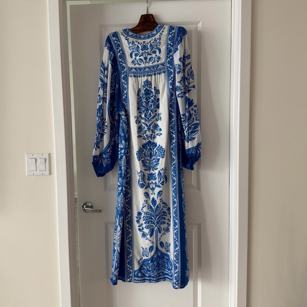 Farm Rio Off-White Delicate Tapestry Long Sleeve Maxi Dress - Picture 8 of 10